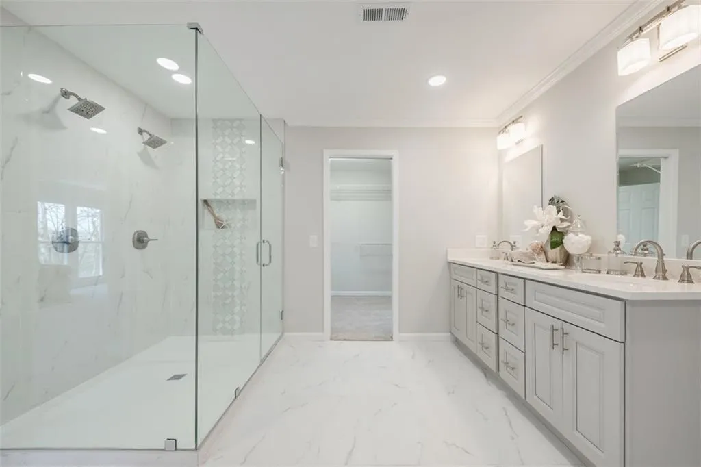 90 Cliffcreek Trace, Sandy Springs, Georgia 30350, 6 Bedrooms Bedrooms, ,4 BathroomsBathrooms,Residential,Sold,90 Cliffcreek Trace,6877833