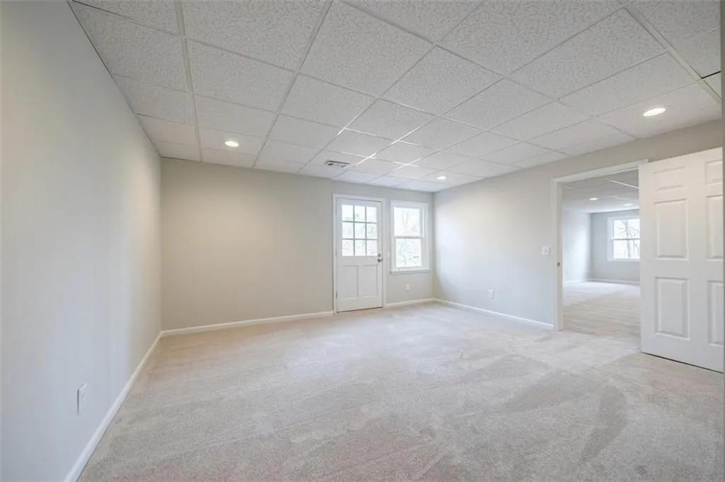 90 Cliffcreek Trace, Sandy Springs, Georgia 30350, 6 Bedrooms Bedrooms, ,4 BathroomsBathrooms,Residential,Sold,90 Cliffcreek Trace,6877833