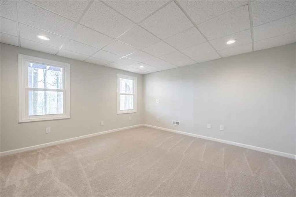 90 Cliffcreek Trace, Sandy Springs, Georgia 30350, 6 Bedrooms Bedrooms, ,4 BathroomsBathrooms,Residential,Sold,90 Cliffcreek Trace,6877833