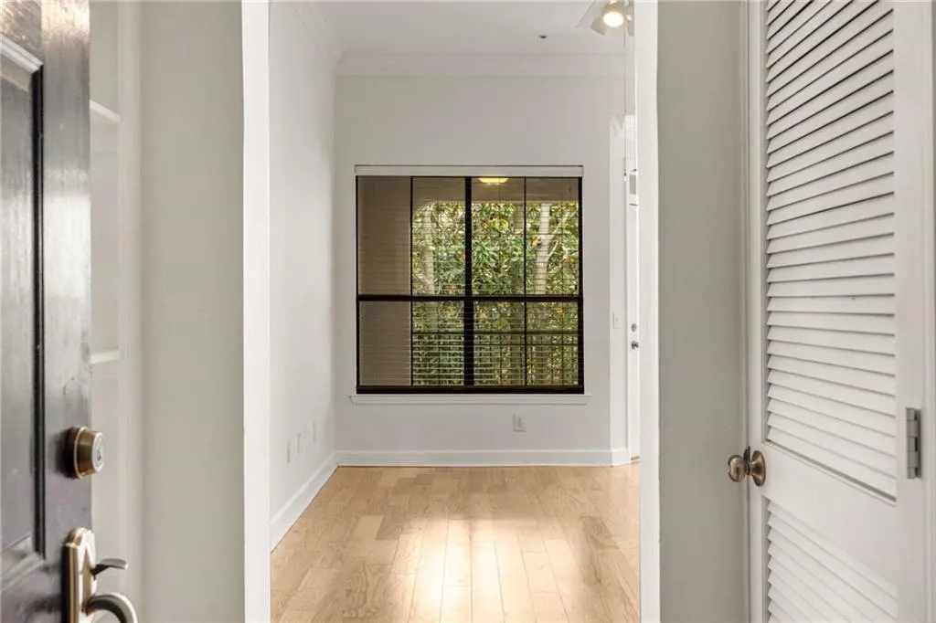 3777 Peachtree Road Ne Unit 1536, Atlanta, Georgia 30319, 1 Bedroom Bedrooms, ,1 BathroomBathrooms,Residential,For Sale,3777 Peachtree Road Ne Unit 1536,7563669