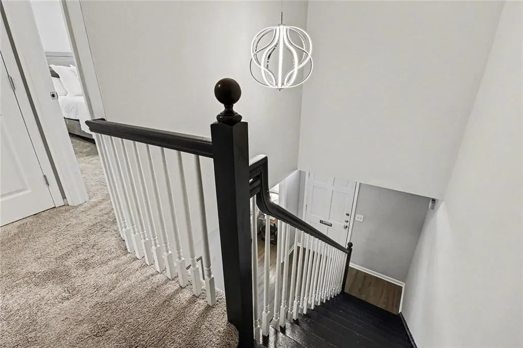 6520 Roswell Road Unit 104, Sandy Springs, Georgia 30328, 2 Bedrooms Bedrooms, ,1 BathroomBathrooms,Residential,Sold,6520 Roswell Road Unit 104,7715235