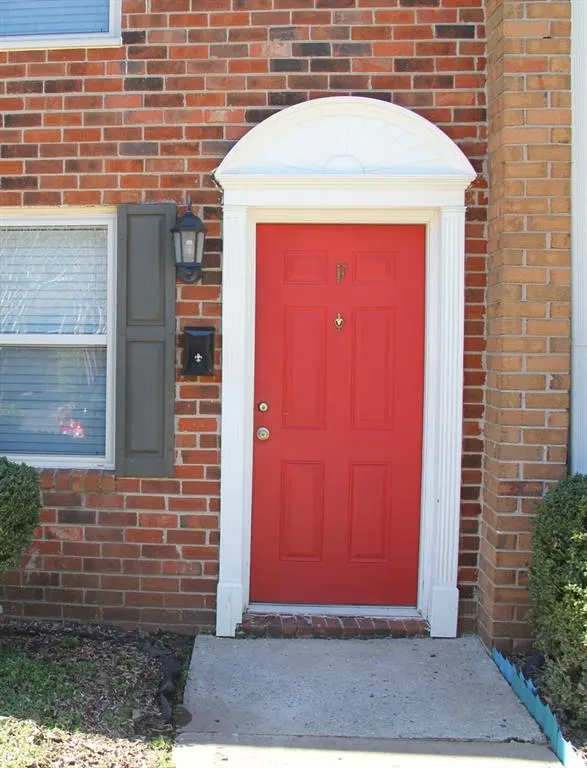 255 Winding River Drive Unit F, Atlanta, Georgia 30350, 2 Bedrooms Bedrooms, ,1 BathroomBathrooms,Residential,Sold,255 Winding River Drive Unit F,6845907