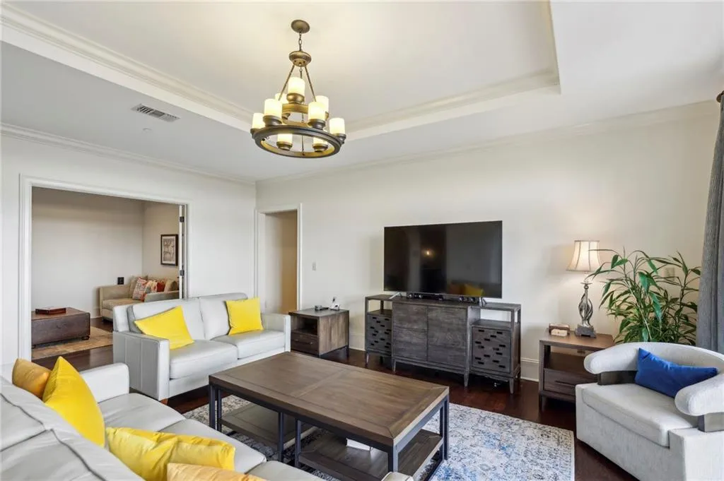 2700 Paces Ferry Road Se Unit 202, Atlanta, Georgia 30339, 2 Bedrooms Bedrooms, ,2 BathroomsBathrooms,Residential,For Sale,2700 Paces Ferry Road Se Unit 202,7578557