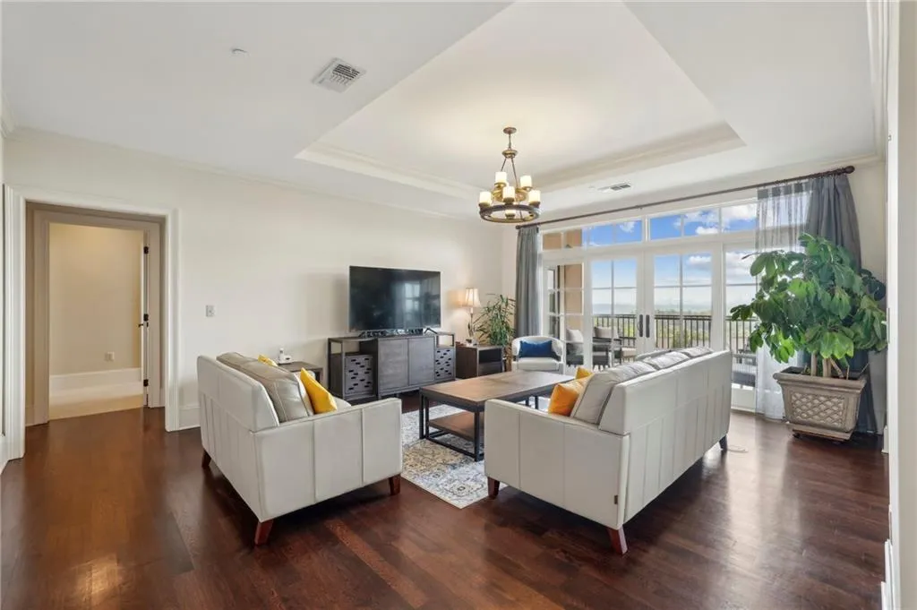 2700 Paces Ferry Road Se Unit 202, Atlanta, Georgia 30339, 2 Bedrooms Bedrooms, ,2 BathroomsBathrooms,Residential,For Sale,2700 Paces Ferry Road Se Unit 202,7578557