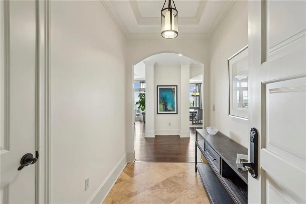 2700 Paces Ferry Road Se Unit 202, Atlanta, Georgia 30339, 2 Bedrooms Bedrooms, ,2 BathroomsBathrooms,Residential,For Sale,2700 Paces Ferry Road Se Unit 202,7578557
