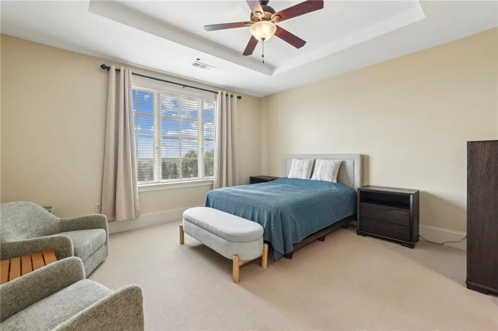 2700 Paces Ferry Road Se Unit 202, Atlanta, Georgia 30339, 2 Bedrooms Bedrooms, ,2 BathroomsBathrooms,Residential,For Sale,2700 Paces Ferry Road Se Unit 202,7578557