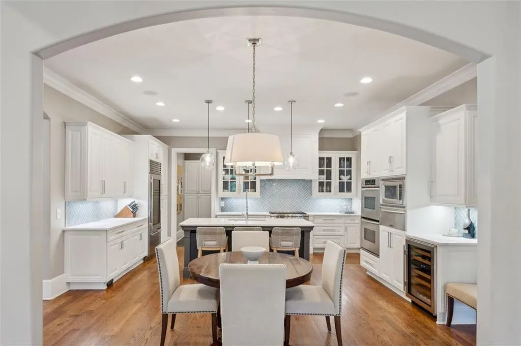 1589 Trentwood Place Ne, Brookhaven, Georgia 30319, 5 Bedrooms Bedrooms, ,6 BathroomsBathrooms,Residential,For Sale,1589 Trentwood Place Ne,7597346