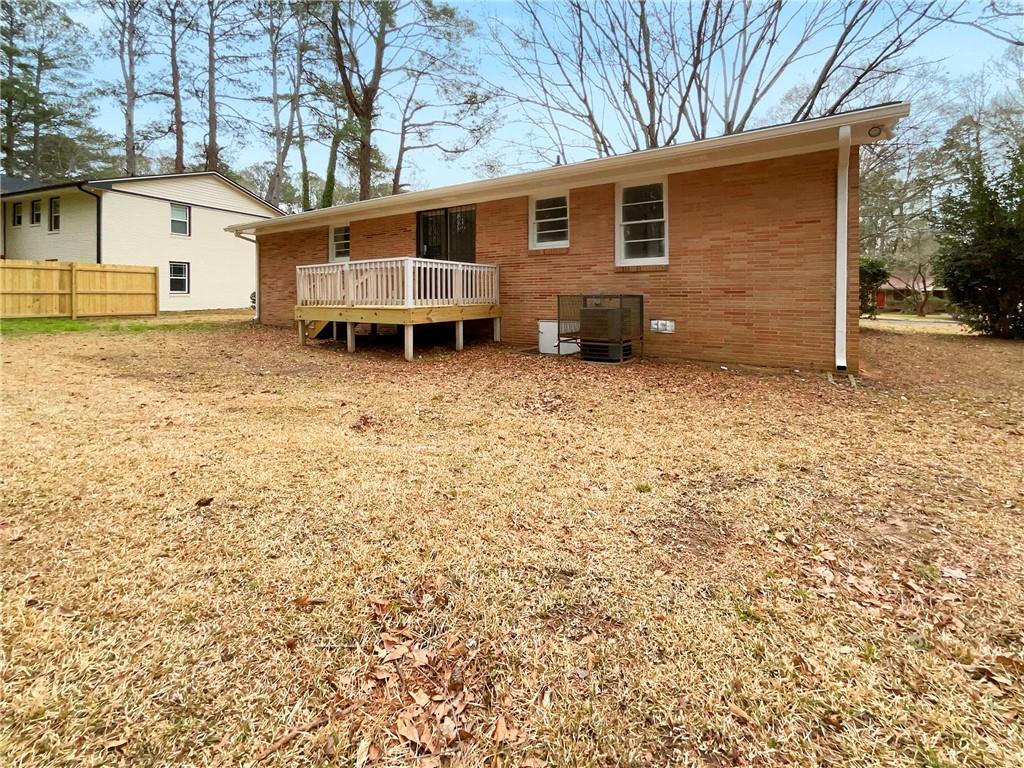 4631 Santa Fe Trail SW, Atlanta, Georgia 30331, 3 Bedrooms Bedrooms, ,1 BathroomBathrooms,Residential,Sold,4631 Santa Fe Trail SW,7348009