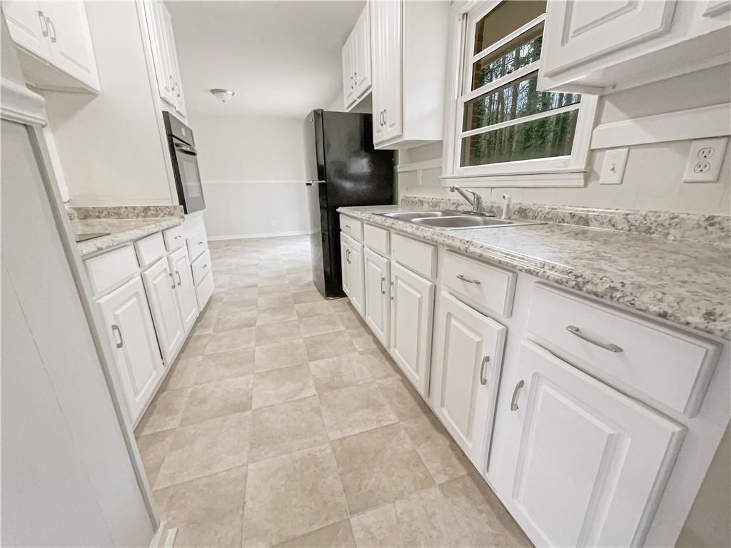 4631 Santa Fe Trail SW, Atlanta, Georgia 30331, 3 Bedrooms Bedrooms, ,1 BathroomBathrooms,Residential,Sold,4631 Santa Fe Trail SW,7348009
