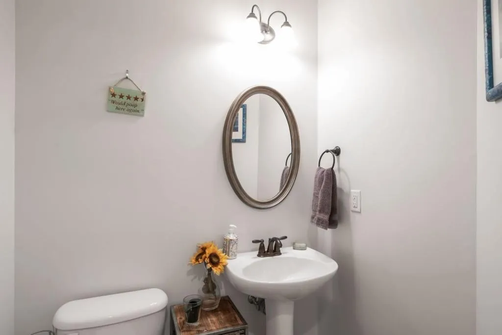 7900 Glisten Avenue, Sandy Springs, Georgia 30328, 3 Bedrooms Bedrooms, ,2 BathroomsBathrooms,Residential,Sold,7900 Glisten Avenue,6711484
