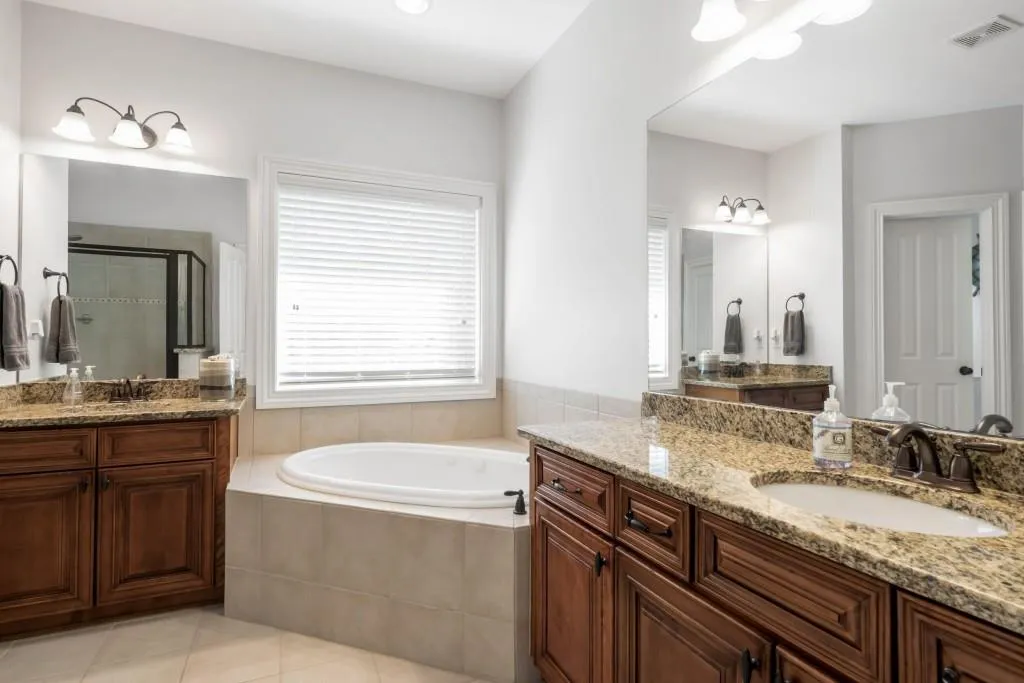 7900 Glisten Avenue, Sandy Springs, Georgia 30328, 3 Bedrooms Bedrooms, ,2 BathroomsBathrooms,Residential,Sold,7900 Glisten Avenue,6711484