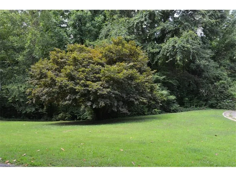 5220 Green Oak Court, Atlanta, Georgia 30327, 4 Bedrooms Bedrooms, ,2 BathroomsBathrooms,Residential,Sold,5220 Green Oak Court,5597594