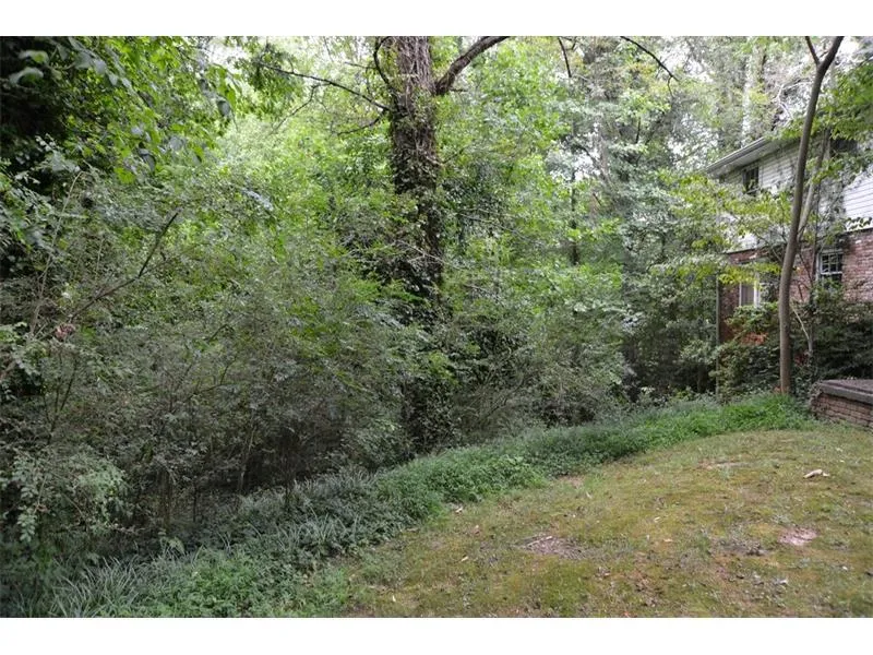 5220 Green Oak Court, Atlanta, Georgia 30327, 4 Bedrooms Bedrooms, ,2 BathroomsBathrooms,Residential,Sold,5220 Green Oak Court,5597594