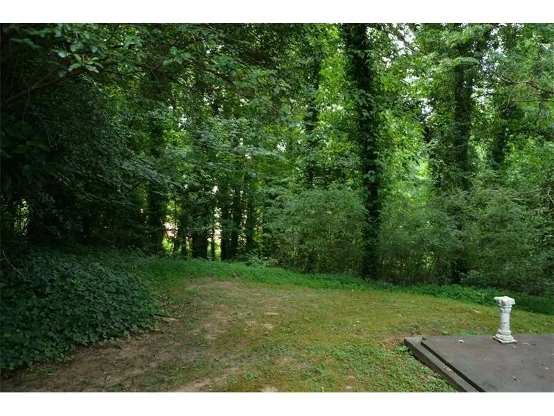 5220 Green Oak Court, Atlanta, Georgia 30327, 4 Bedrooms Bedrooms, ,2 BathroomsBathrooms,Residential,Sold,5220 Green Oak Court,5597594