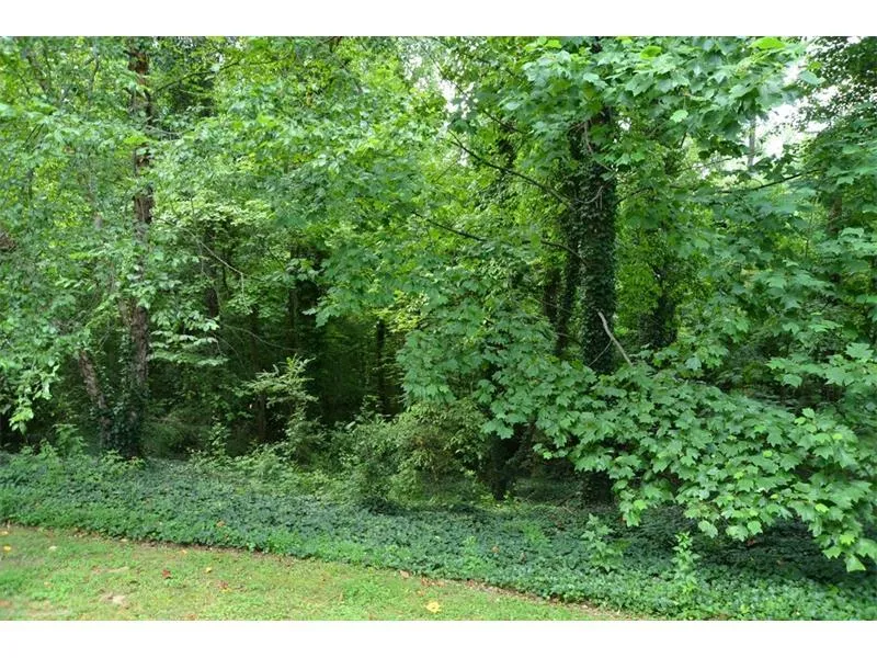 5220 Green Oak Court, Atlanta, Georgia 30327, 4 Bedrooms Bedrooms, ,2 BathroomsBathrooms,Residential,Sold,5220 Green Oak Court,5597594