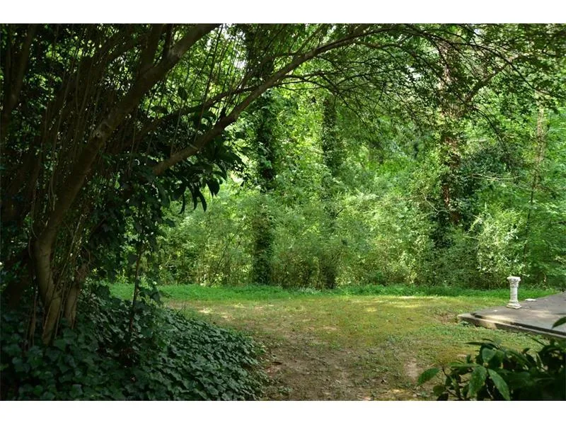 5220 Green Oak Court, Atlanta, Georgia 30327, 4 Bedrooms Bedrooms, ,2 BathroomsBathrooms,Residential,Sold,5220 Green Oak Court,5597594