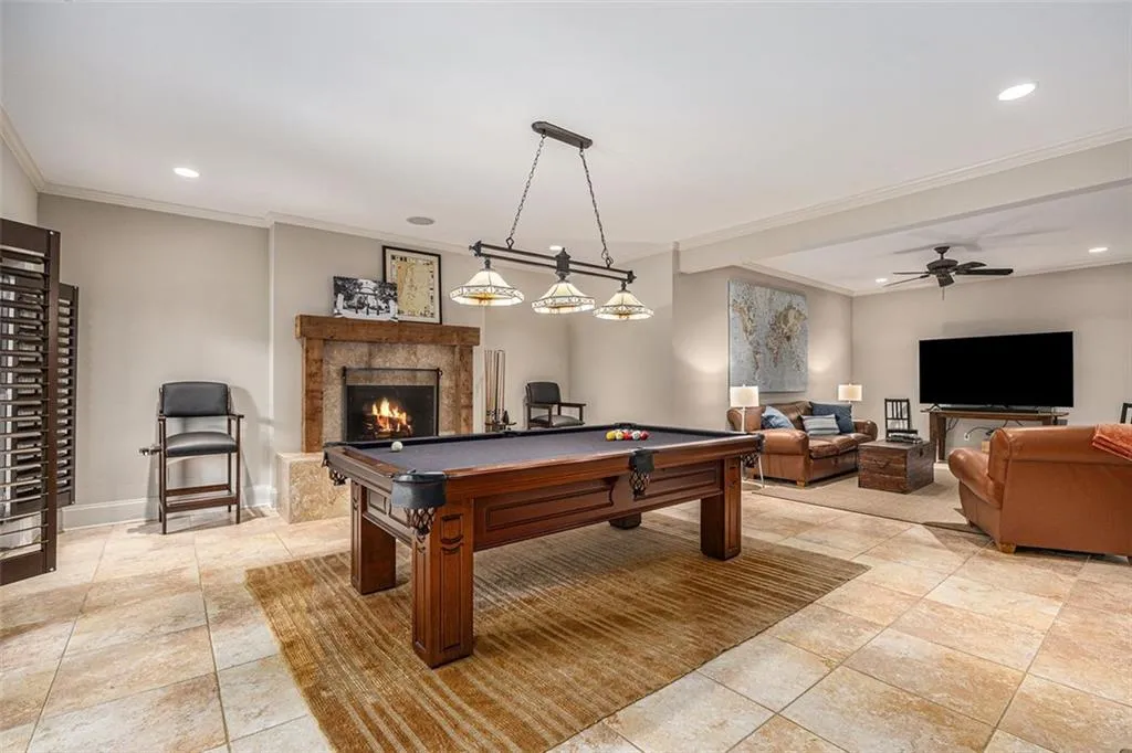 136 Hardeman Road, Atlanta, Georgia 30342, 4 Bedrooms Bedrooms, ,4 BathroomsBathrooms,Residential,Sold,136 Hardeman Road,7381918