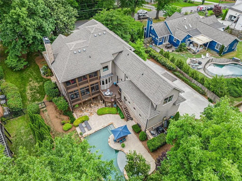 136 Hardeman Road, Atlanta, Georgia 30342, 4 Bedrooms Bedrooms, ,4 BathroomsBathrooms,Residential,Sold,136 Hardeman Road,7381918