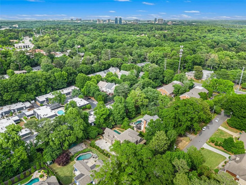 136 Hardeman Road, Atlanta, Georgia 30342, 4 Bedrooms Bedrooms, ,4 BathroomsBathrooms,Residential,Sold,136 Hardeman Road,7381918