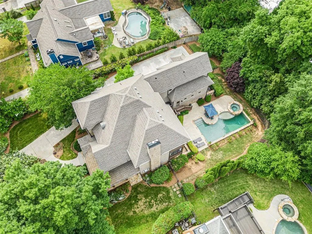 136 Hardeman Road, Atlanta, Georgia 30342, 4 Bedrooms Bedrooms, ,4 BathroomsBathrooms,Residential,Sold,136 Hardeman Road,7381918