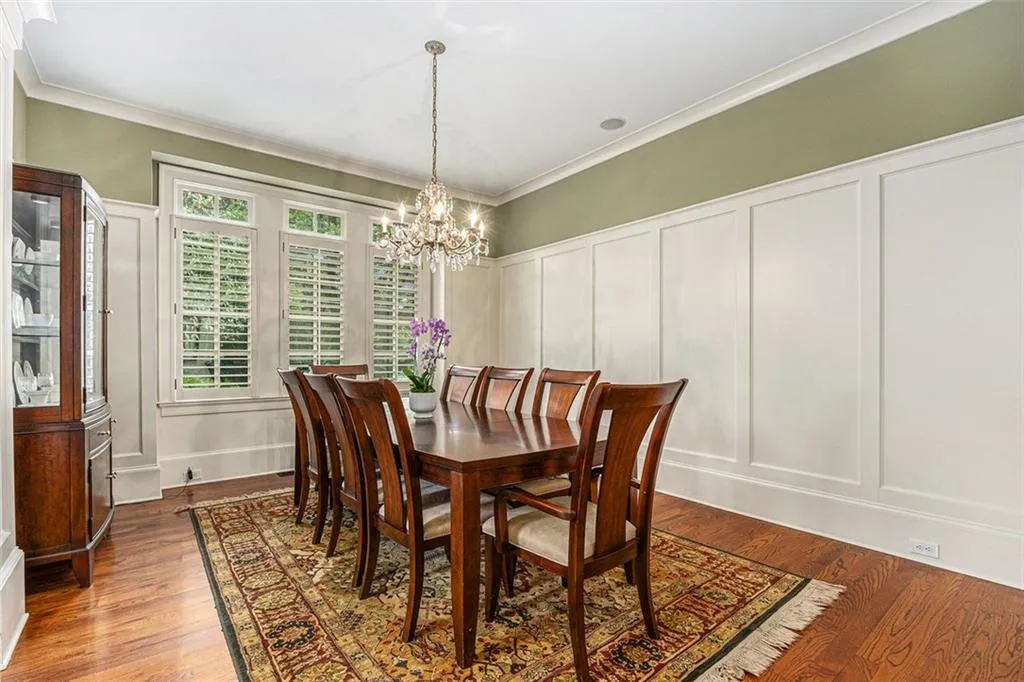 136 Hardeman Road, Atlanta, Georgia 30342, 4 Bedrooms Bedrooms, ,4 BathroomsBathrooms,Residential,Sold,136 Hardeman Road,7381918