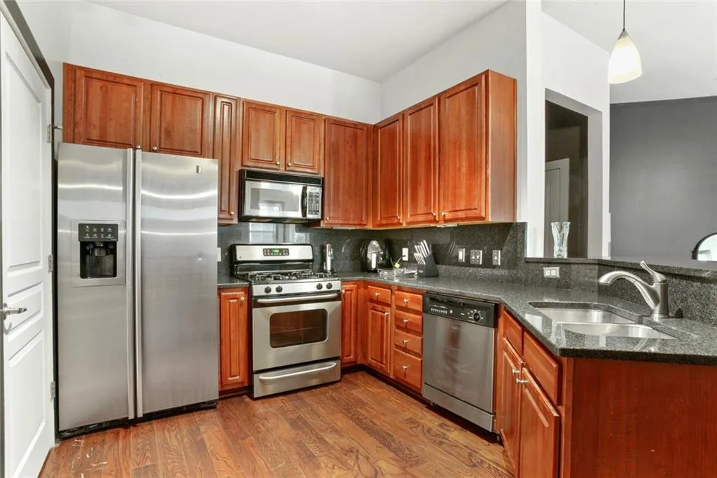 799 Hammond Drive Unit 124, Sandy Springs, Georgia 30328, 1 Bedroom Bedrooms, ,1 BathroomBathrooms,Residential,Sold,799 Hammond Drive Unit 124,6928968