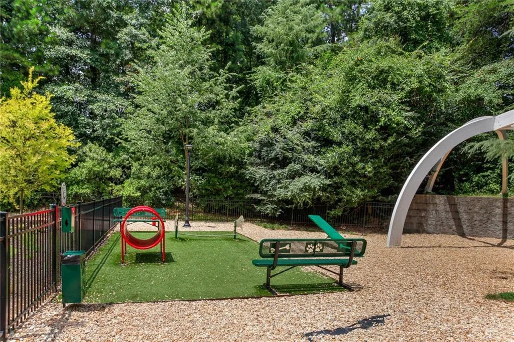 799 Hammond Drive Unit 124, Sandy Springs, Georgia 30328, 1 Bedroom Bedrooms, ,1 BathroomBathrooms,Residential,Sold,799 Hammond Drive Unit 124,6928968