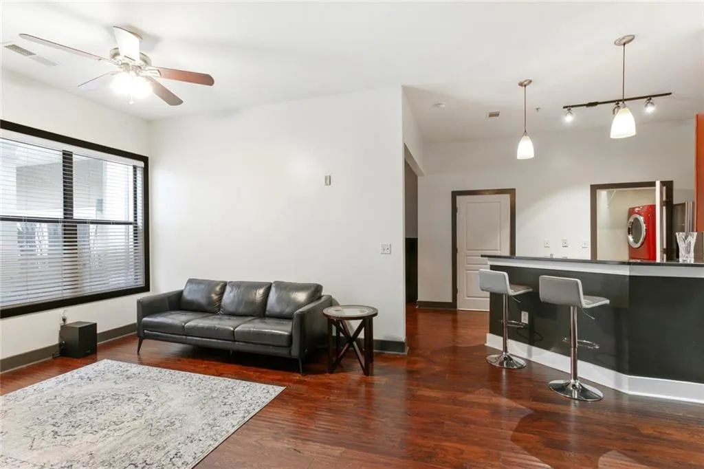 799 Hammond Drive Unit 124, Sandy Springs, Georgia 30328, 1 Bedroom Bedrooms, ,1 BathroomBathrooms,Residential,Sold,799 Hammond Drive Unit 124,6928968