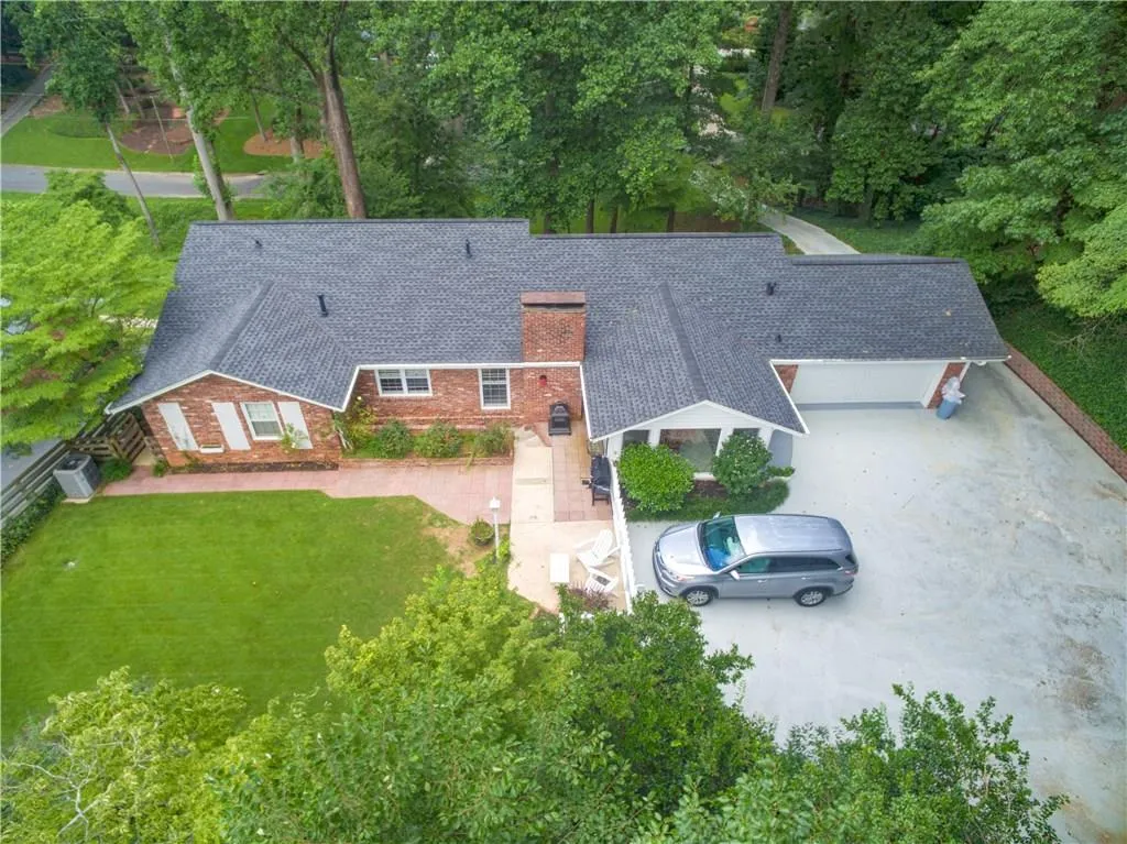 6840 Castleton Drive, Sandy Springs, Georgia 30328, 5 Bedrooms Bedrooms, ,3 BathroomsBathrooms,Residential,Sold,6840 Castleton Drive,5868262