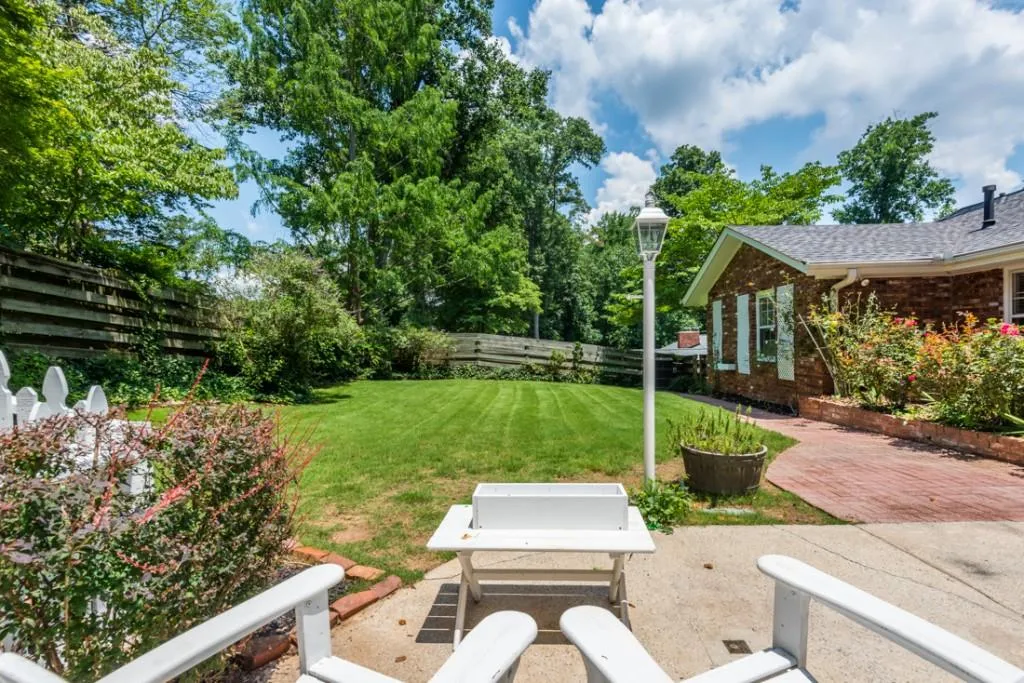 6840 Castleton Drive, Sandy Springs, Georgia 30328, 5 Bedrooms Bedrooms, ,3 BathroomsBathrooms,Residential,Sold,6840 Castleton Drive,5868262
