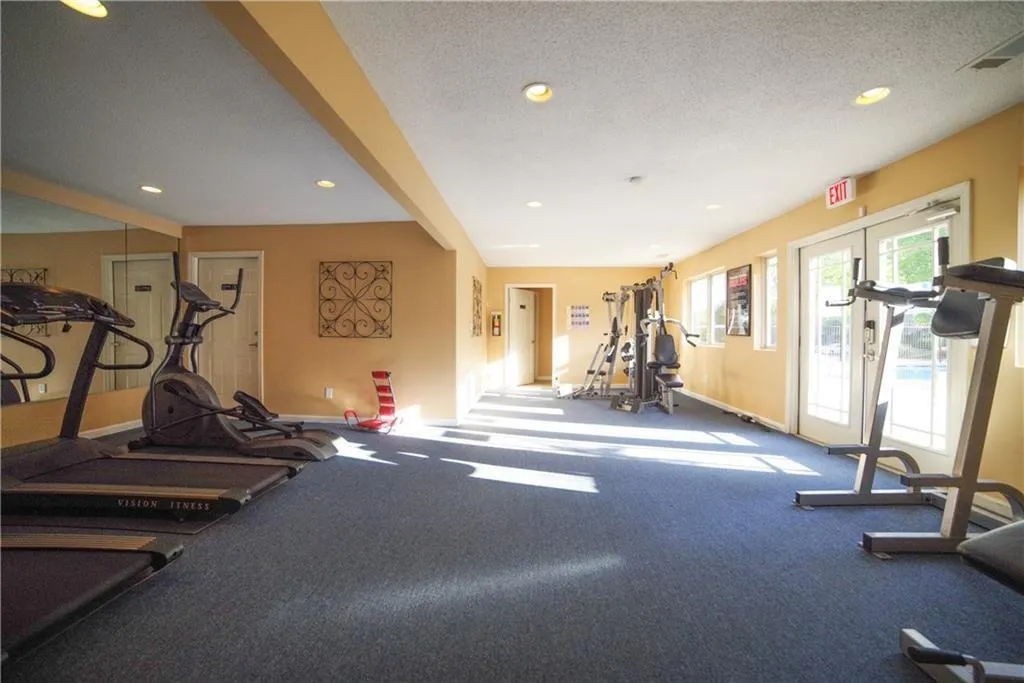 265 Winding River Drive Unit H, Sandy Springs, Georgia 30350, 2 Bedrooms Bedrooms, ,1 BathroomBathrooms,Residential,Sold,265 Winding River Drive Unit H,6767840