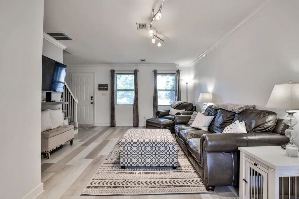 265 Winding River Drive Unit H, Sandy Springs, Georgia 30350, 2 Bedrooms Bedrooms, ,1 BathroomBathrooms,Residential,Sold,265 Winding River Drive Unit H,6767840