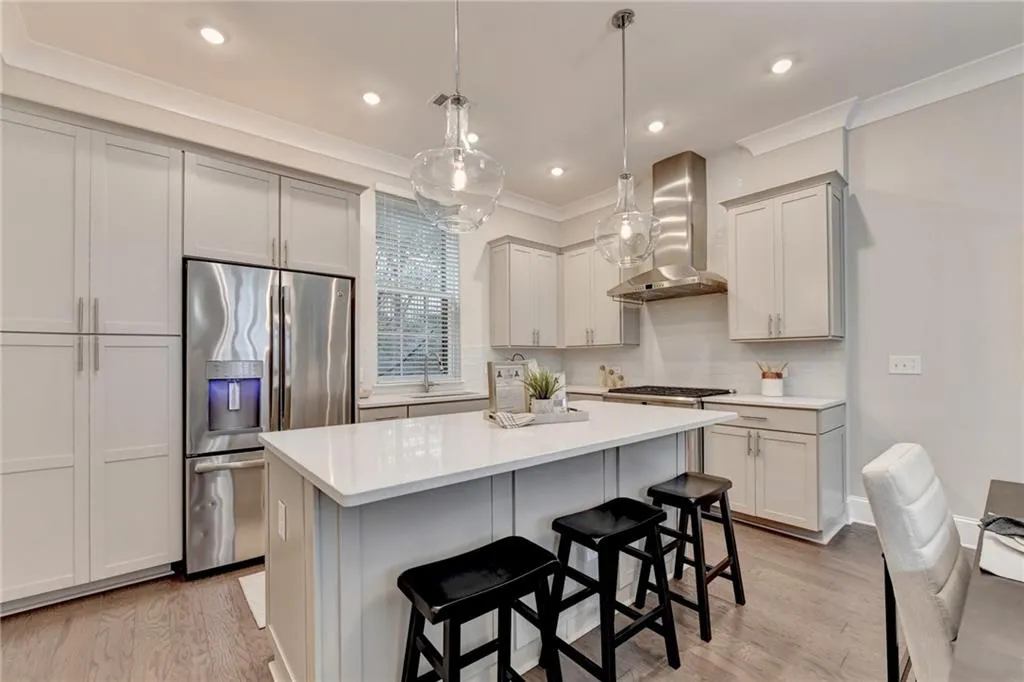 595 Broadview Place Ne, Atlanta, Georgia 30324, 3 Bedrooms Bedrooms, 0 ,3 BathroomsBathrooms,Residential,For Sale,595 Broadview Place Ne,7850159