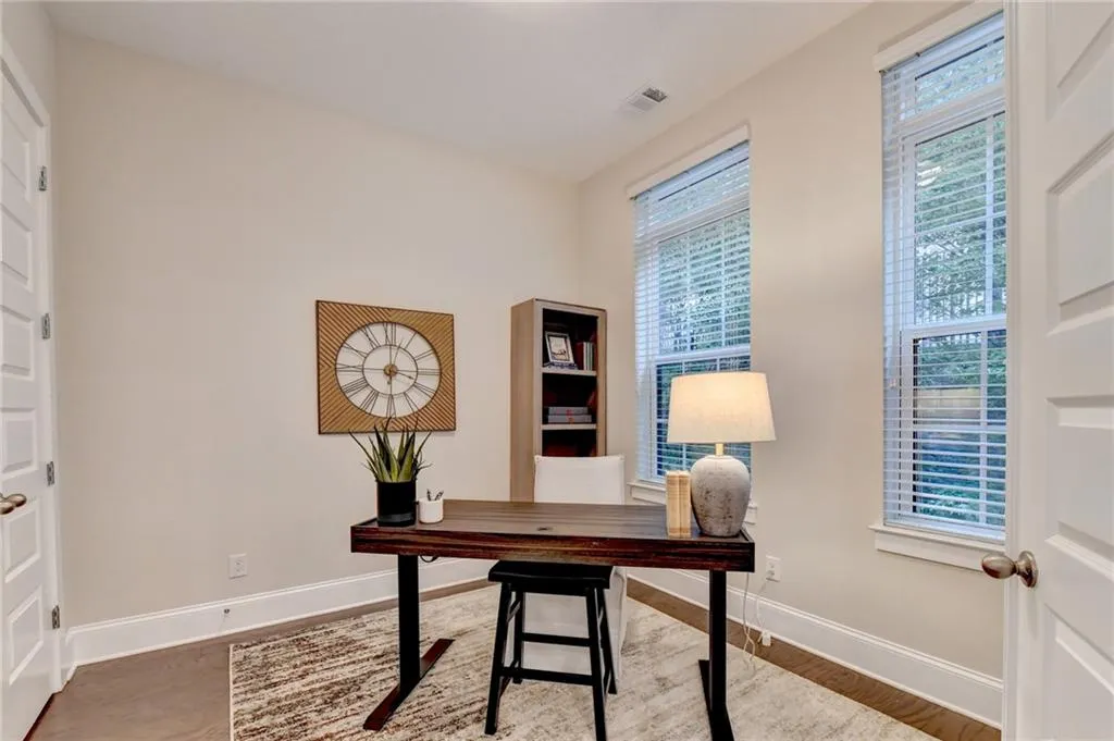 595 Broadview Place Ne, Atlanta, Georgia 30324, 3 Bedrooms Bedrooms, 0 ,3 BathroomsBathrooms,Residential,For Sale,595 Broadview Place Ne,7850159