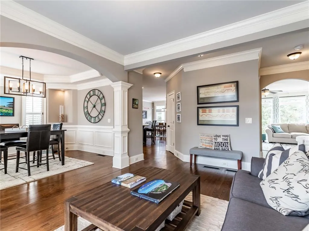 7951 Magnolia Square, Sandy Springs, Georgia 30350, 4 Bedrooms Bedrooms, ,3 BathroomsBathrooms,Residential,Sold,7951 Magnolia Square,6519829