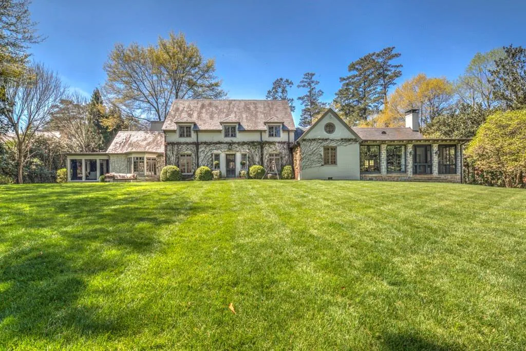 20 Valley Road Nw, Atlanta, Georgia 30305, 5 Bedrooms Bedrooms, ,5 BathroomsBathrooms,Residential,Sold,20 Valley Road Nw,5688431