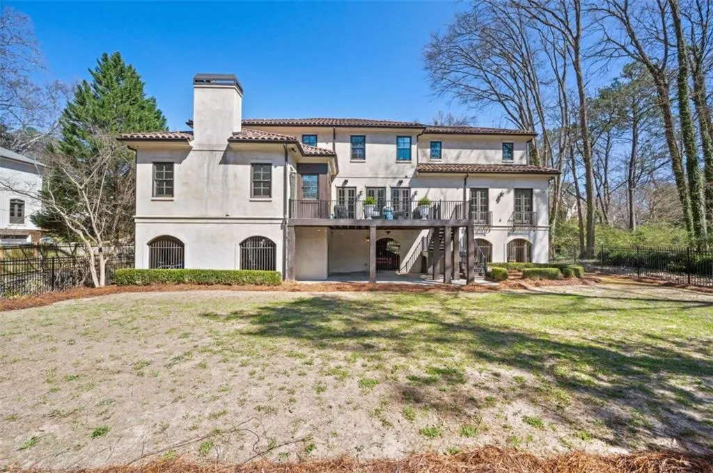 968 Peachtree Battle Circle, Atlanta, Georgia 30327, 4 Bedrooms Bedrooms, ,4 BathroomsBathrooms,Residential,For Sale,968 Peachtree Battle Circle,7673197