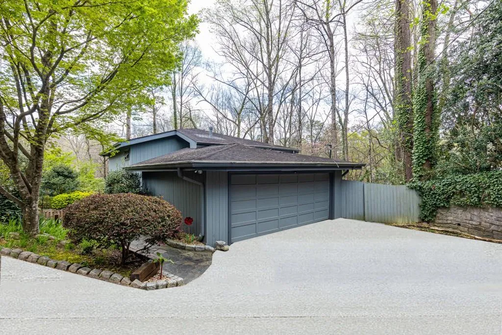 620 Colebrook Court, Sandy Springs, Georgia 30327, 4 Bedrooms Bedrooms, ,4 BathroomsBathrooms,Residential,Sold,620 Colebrook Court,7084176
