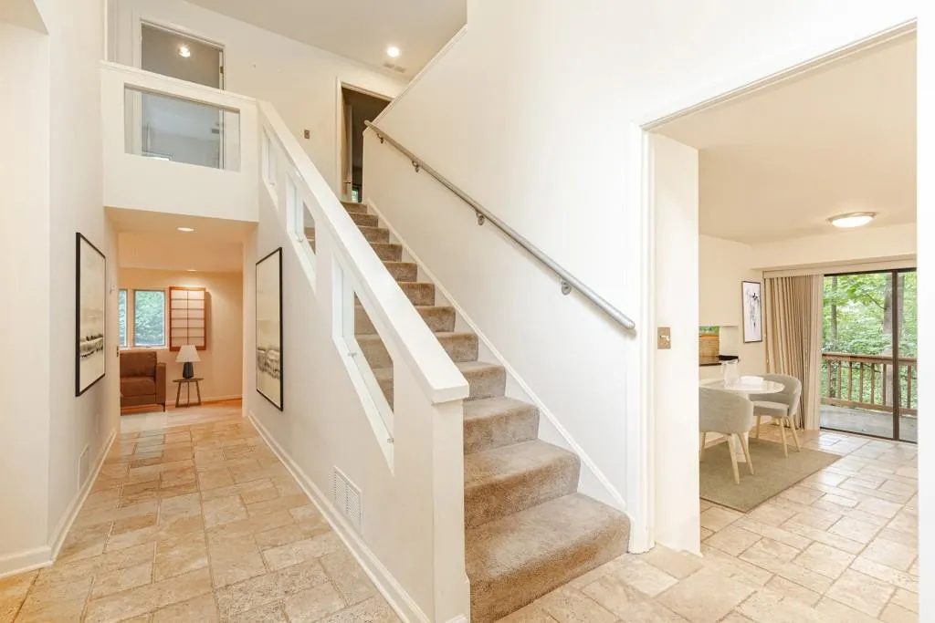 620 Colebrook Court, Sandy Springs, Georgia 30327, 4 Bedrooms Bedrooms, ,4 BathroomsBathrooms,Residential,Sold,620 Colebrook Court,7084176