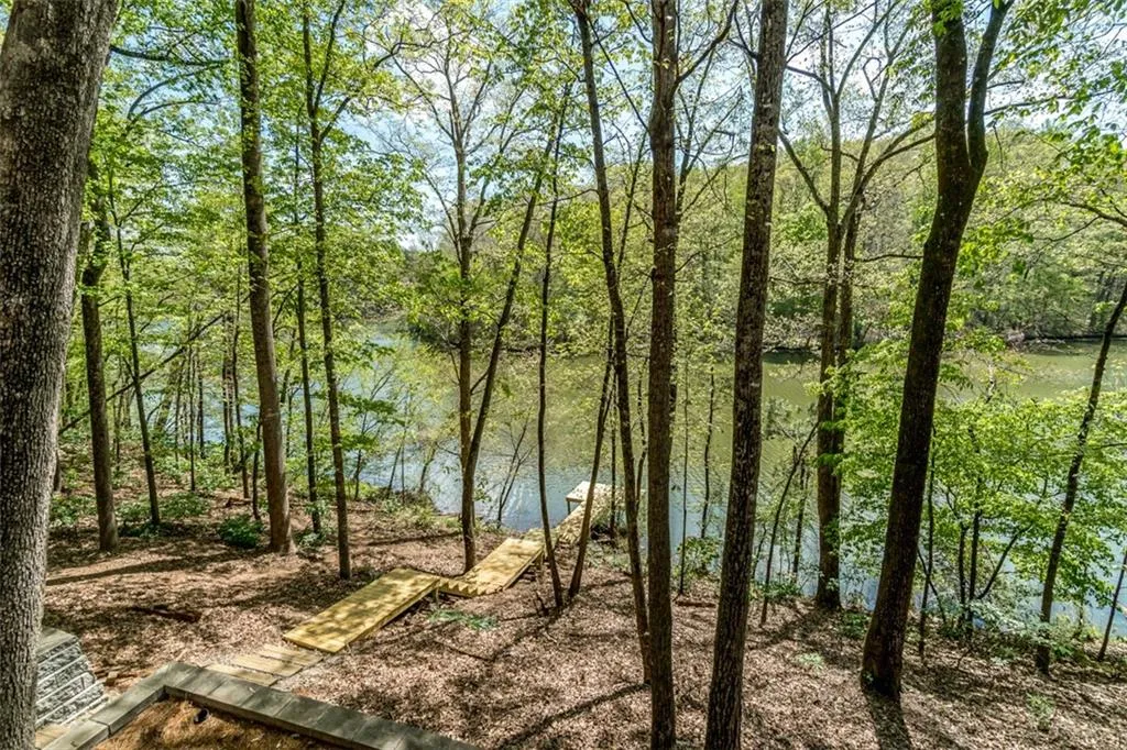 8185 Landing S., Sandy Springs, Georgia 30350, 4 Bedrooms Bedrooms, ,4 BathroomsBathrooms,Residential,Sold,8185 Landing S.,6125826
