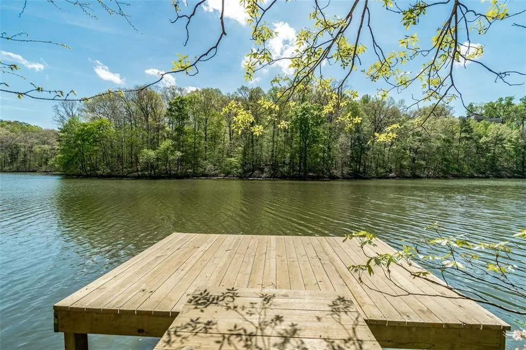 8185 Landing S., Sandy Springs, Georgia 30350, 4 Bedrooms Bedrooms, ,4 BathroomsBathrooms,Residential,Sold,8185 Landing S.,6125826