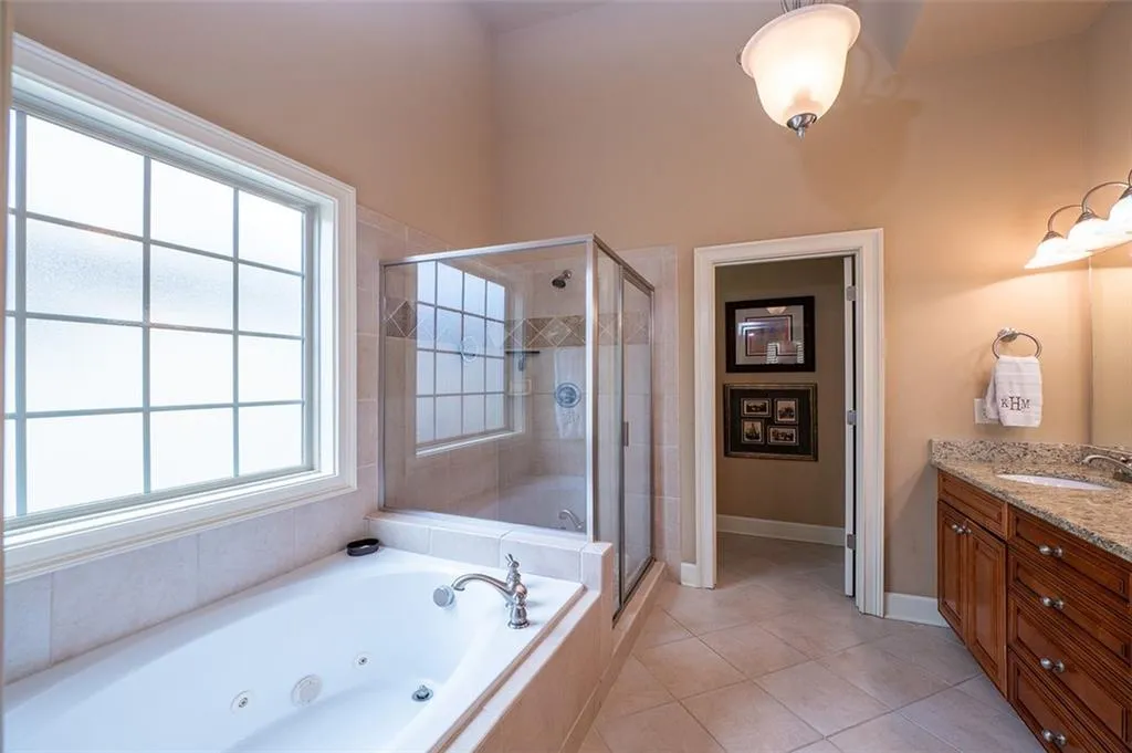 962 Telfair Close, Atlanta, Georgia 30350, 3 Bedrooms Bedrooms, ,3 BathroomsBathrooms,Residential,Sold,962 Telfair Close,6766298
