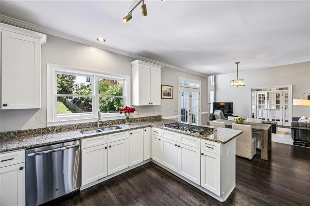 2296 Valley Brook Way Ne, Brookhaven, Georgia 30319, 5 Bedrooms Bedrooms, ,4 BathroomsBathrooms,Residential,For Sale,2296 Valley Brook Way Ne,7642868