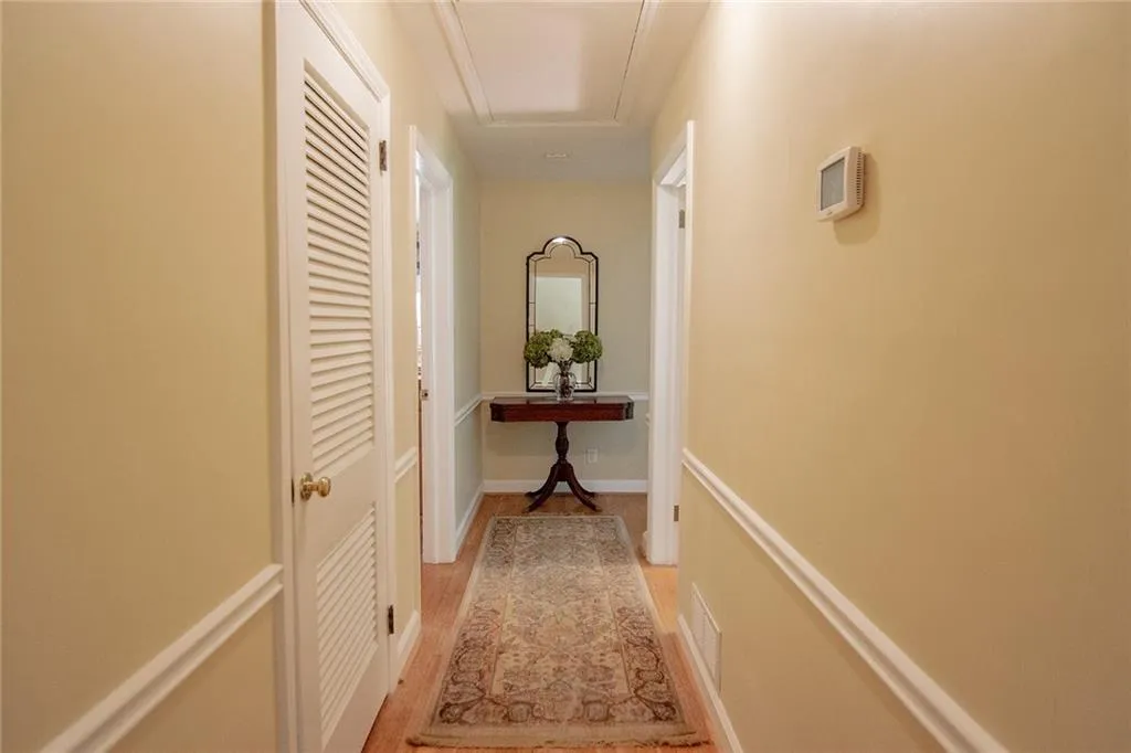 100 Finchley Court, Sandy Springs, Georgia 30328, 4 Bedrooms Bedrooms, ,2 BathroomsBathrooms,Residential,Sold,100 Finchley Court,6876968