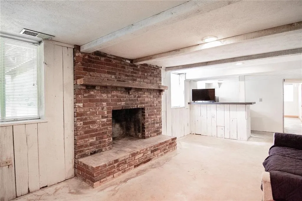 100 Finchley Court, Sandy Springs, Georgia 30328, 4 Bedrooms Bedrooms, ,2 BathroomsBathrooms,Residential,Sold,100 Finchley Court,6876968