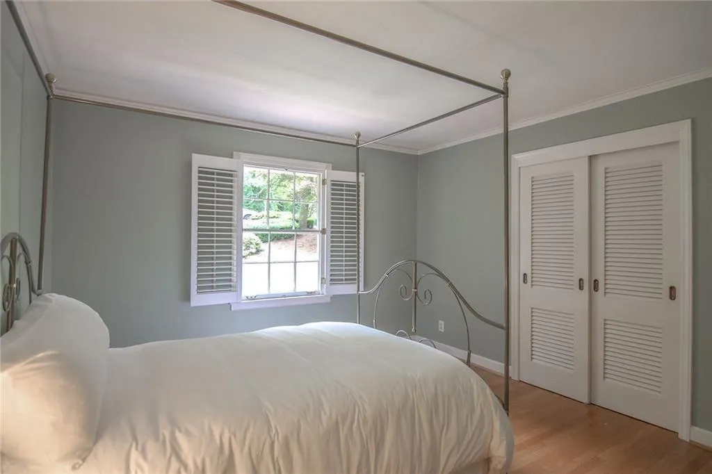 100 Finchley Court, Sandy Springs, Georgia 30328, 4 Bedrooms Bedrooms, ,2 BathroomsBathrooms,Residential,Sold,100 Finchley Court,6876968