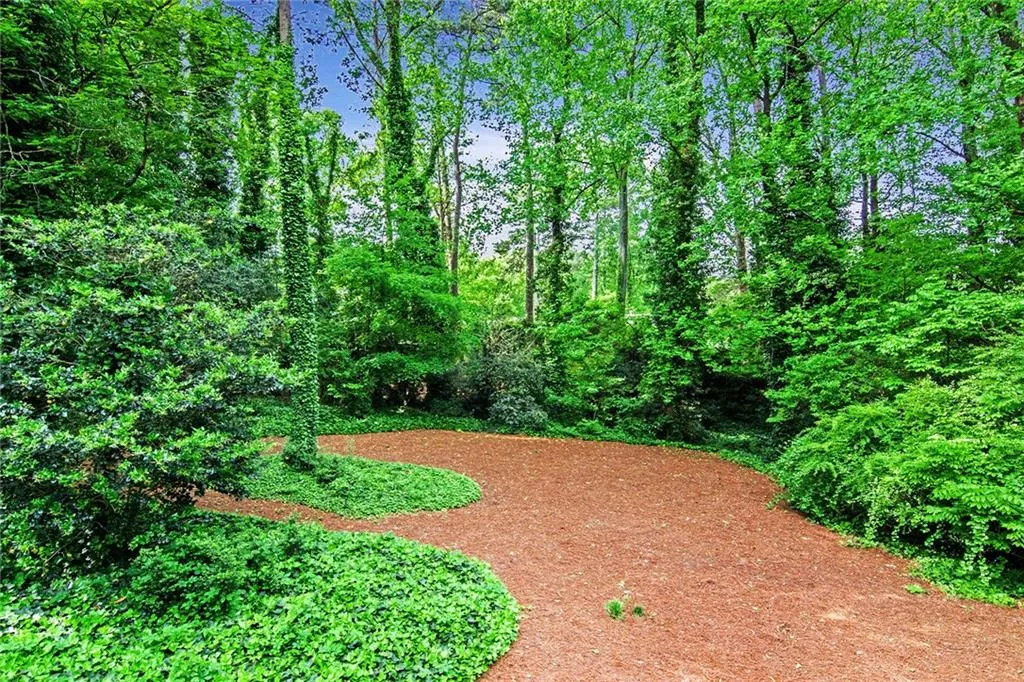 100 Finchley Court, Sandy Springs, Georgia 30328, 4 Bedrooms Bedrooms, ,2 BathroomsBathrooms,Residential,Sold,100 Finchley Court,6876968