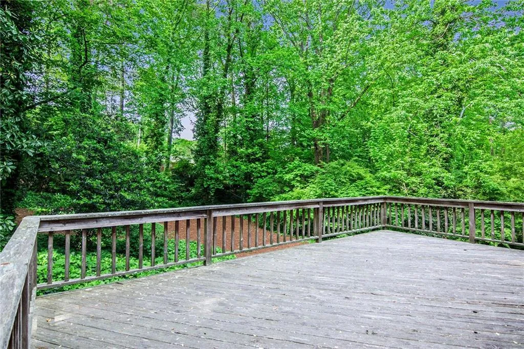 100 Finchley Court, Sandy Springs, Georgia 30328, 4 Bedrooms Bedrooms, ,2 BathroomsBathrooms,Residential,Sold,100 Finchley Court,6876968