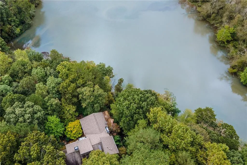 9590 Marsh Cove Court, Sandy Springs, Georgia 30350, 4 Bedrooms Bedrooms, ,4 BathroomsBathrooms,Residential,Sold,9590 Marsh Cove Court,6953911