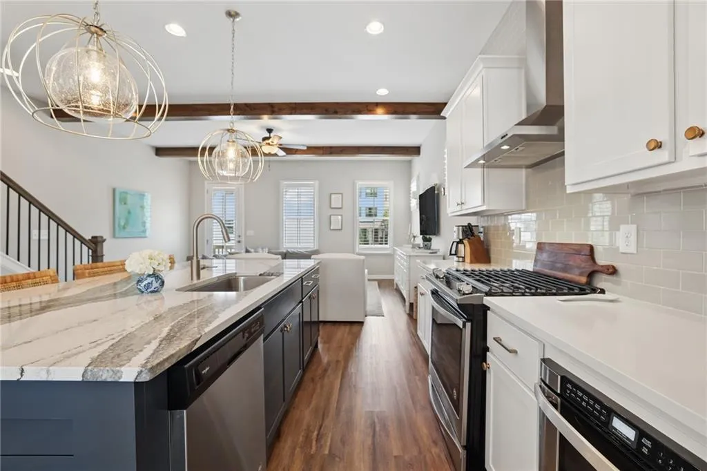 2443 Folly Lane Se, Atlanta, Georgia 30339, 3 Bedrooms Bedrooms, 0 ,3 BathroomsBathrooms,Residential,For Sale,2443 Folly Lane Se,7809081